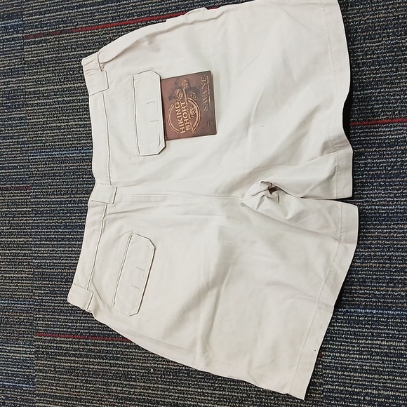 Brand New Savane Hiking Shorts W42 - Picture 5 of 6